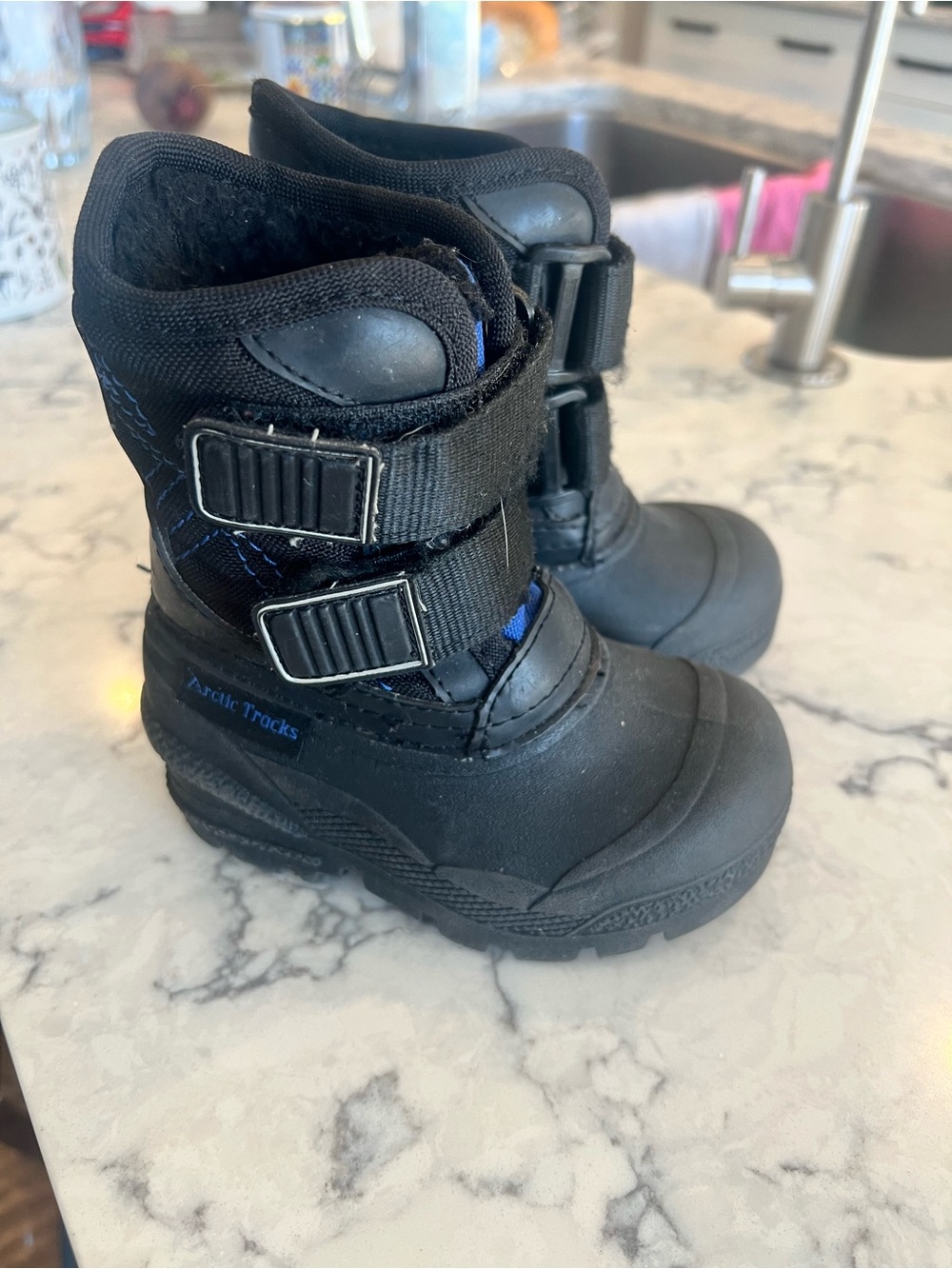 Kids' Black Snow Boots with Dual Straps